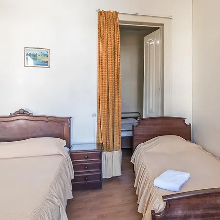 Residencia Nova Avenida ゲストハウス